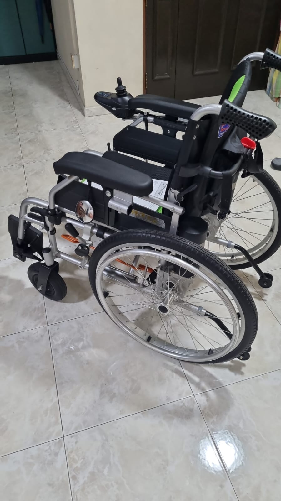 Second Hand Cruz Motorised Wheelchair (PLS SEE DESCRIPTION)