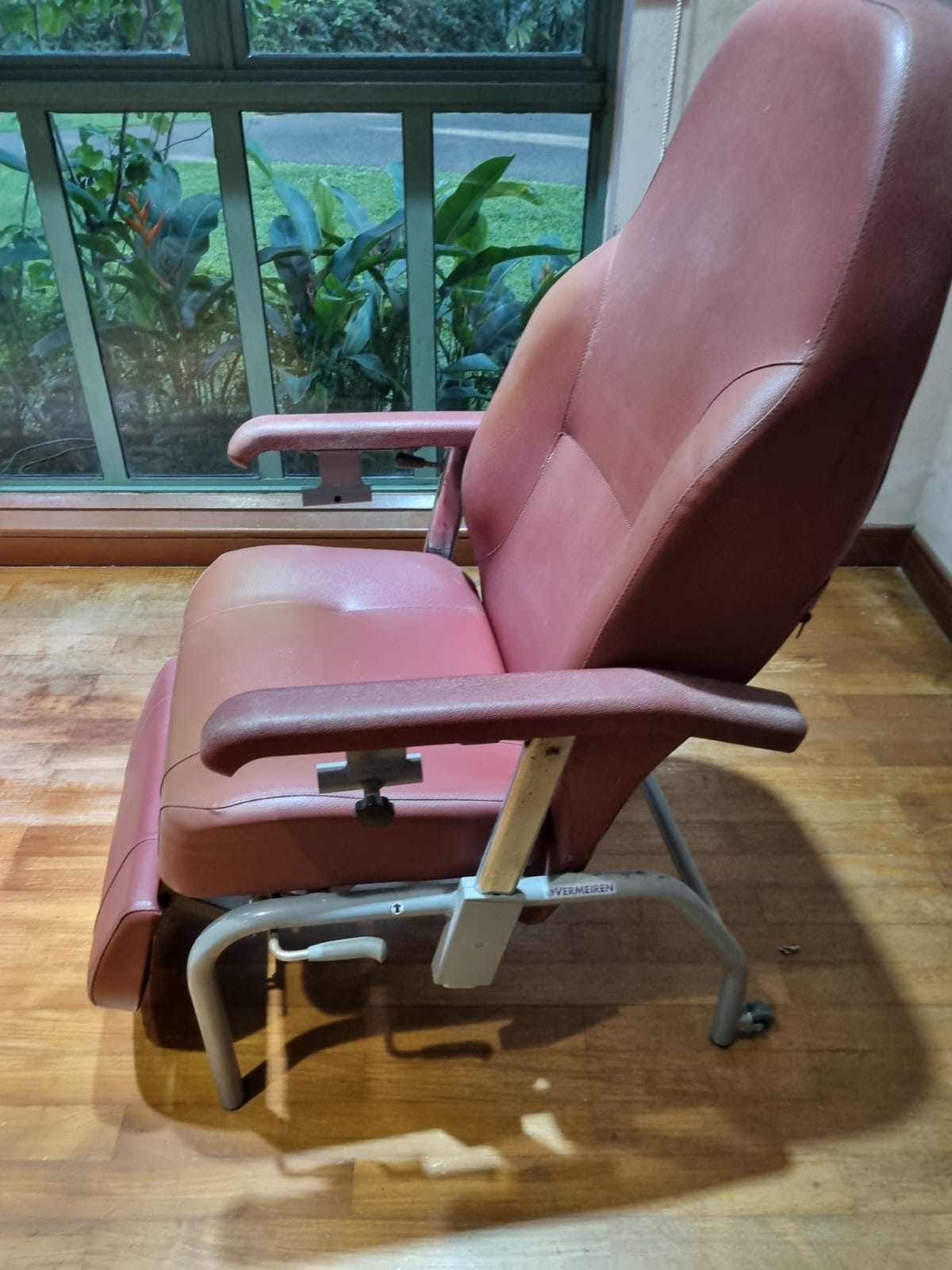 Second Hand Normandie (PLS SEE DESCRIPTION)