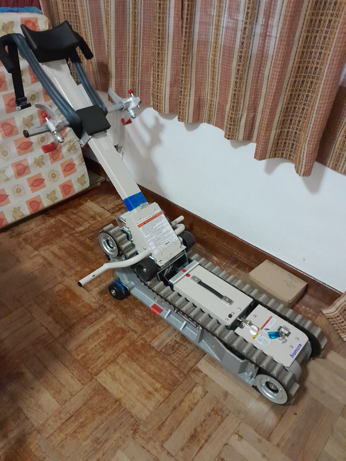 Second Hand Sunwa Stairclimber & Chrome Wheelchair 16" (PLS SEE DESCRIPTION)