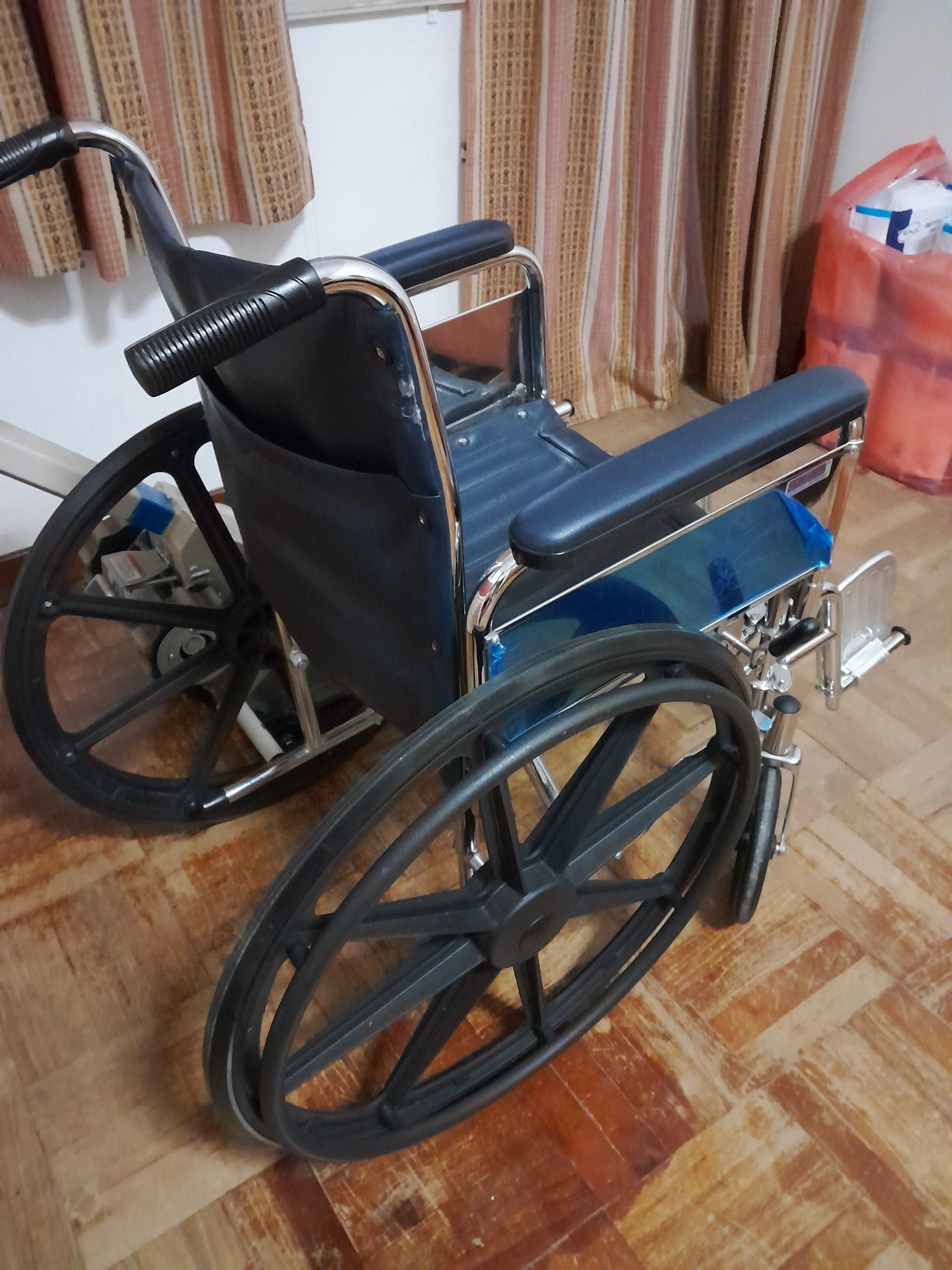 Second Hand Sunwa Stairclimber & Chrome Wheelchair 16" (PLS SEE DESCRIPTION)
