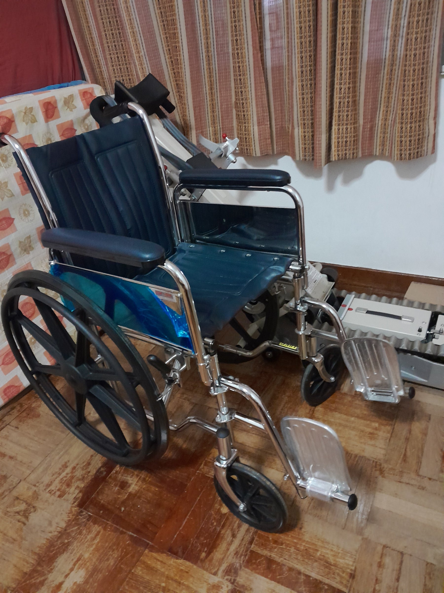 Second Hand Sunwa Stairclimber & Chrome Wheelchair 16" (PLS SEE DESCRIPTION)