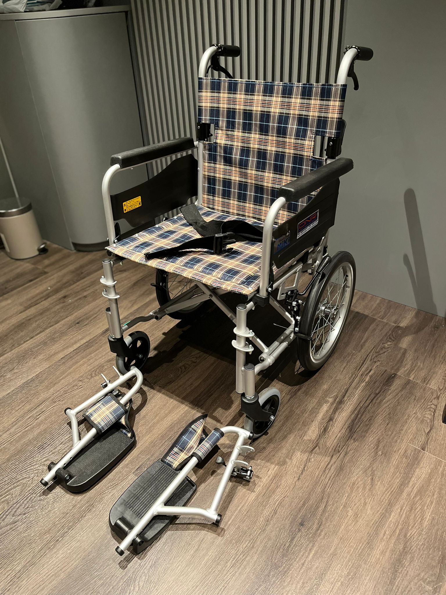 Second Hand Miki Detachable Lightweight Pushchair 18" + Walking Frame with 5" Wheels Attachment (PLS SEE DESCRIPTION)