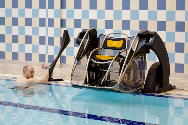 Poolpod platform with chair